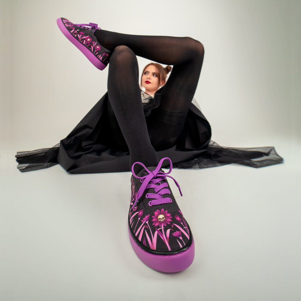 Gloomy Spring Skull Flowers Sneaker