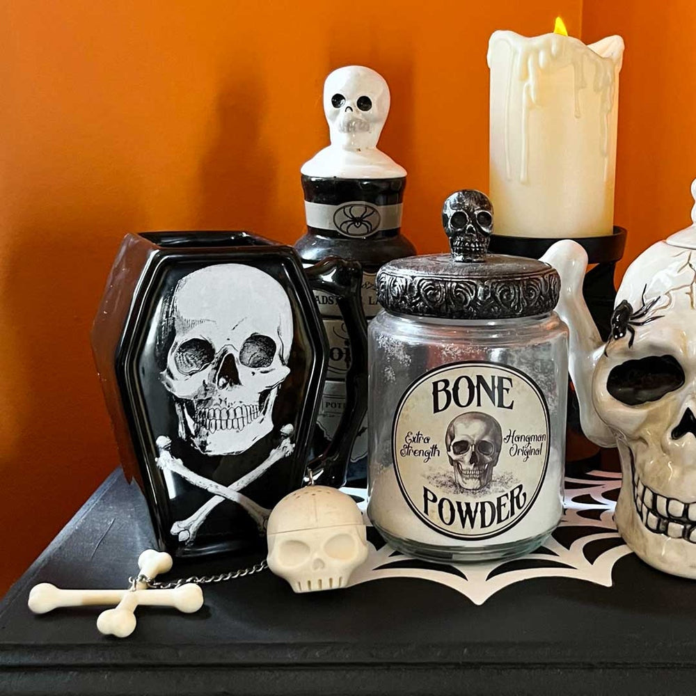 Kreepsville 666 Skull And Crossbones Black Coffin Mug