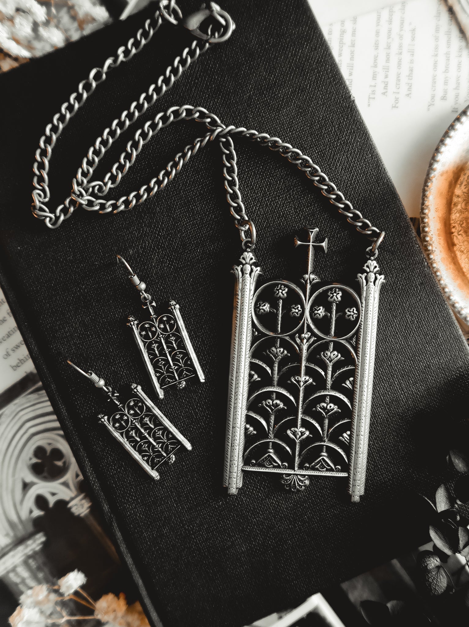 The Pretty Cult Rotunda Relic Necklace