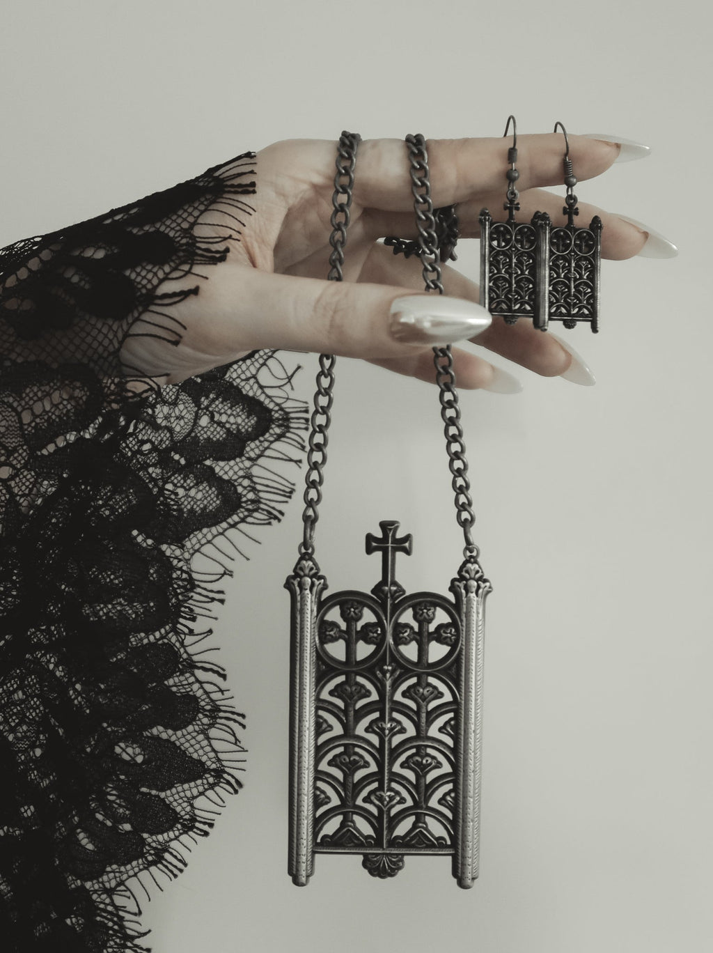 The Pretty Cult Rotunda Relic Necklace