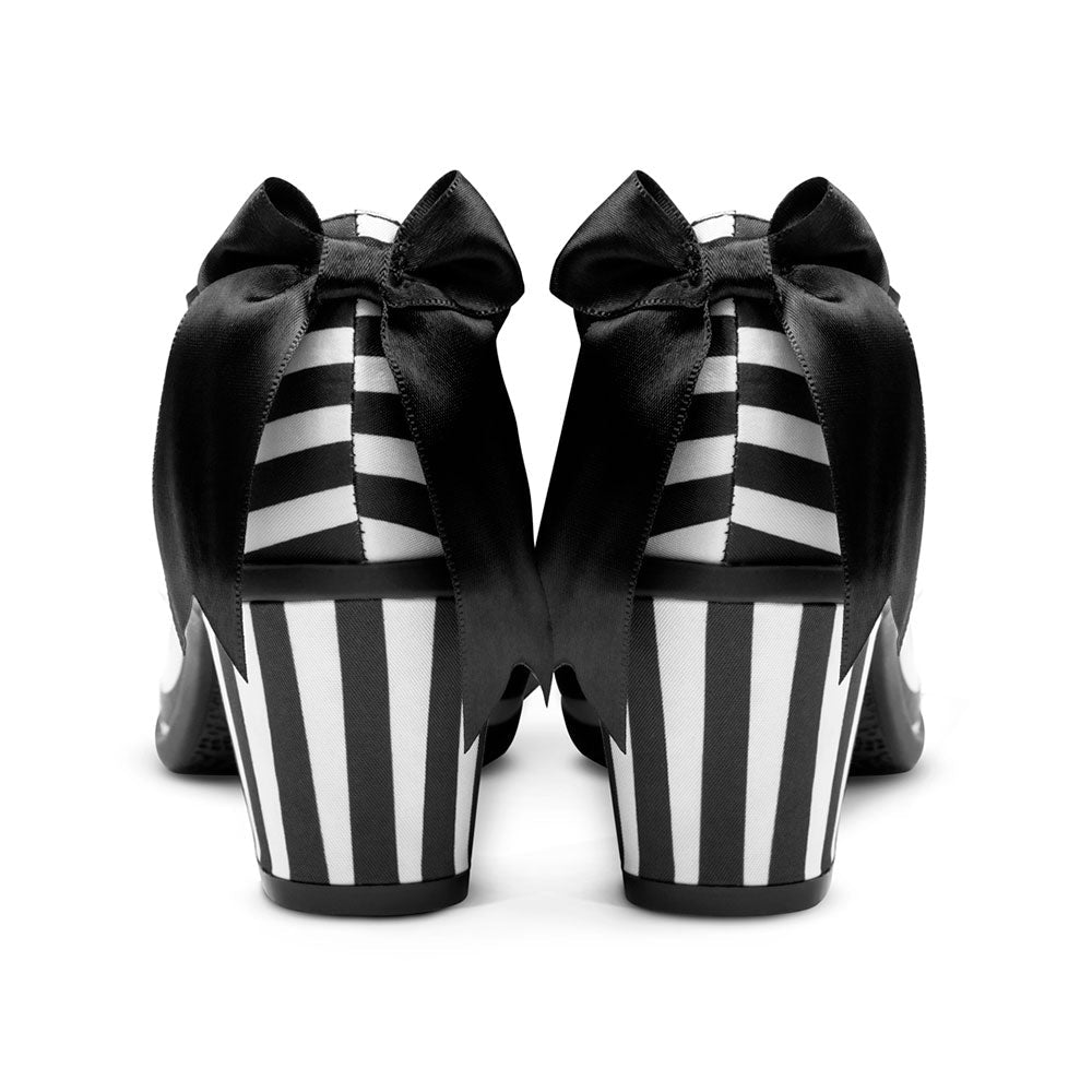 Chocolaticas® Katrina Mid Heels Mary Jane Pump