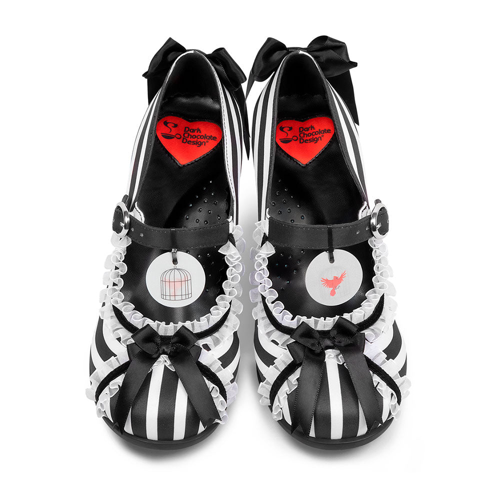 Chocolaticas® Katrina Mid Heels Mary Jane Pump