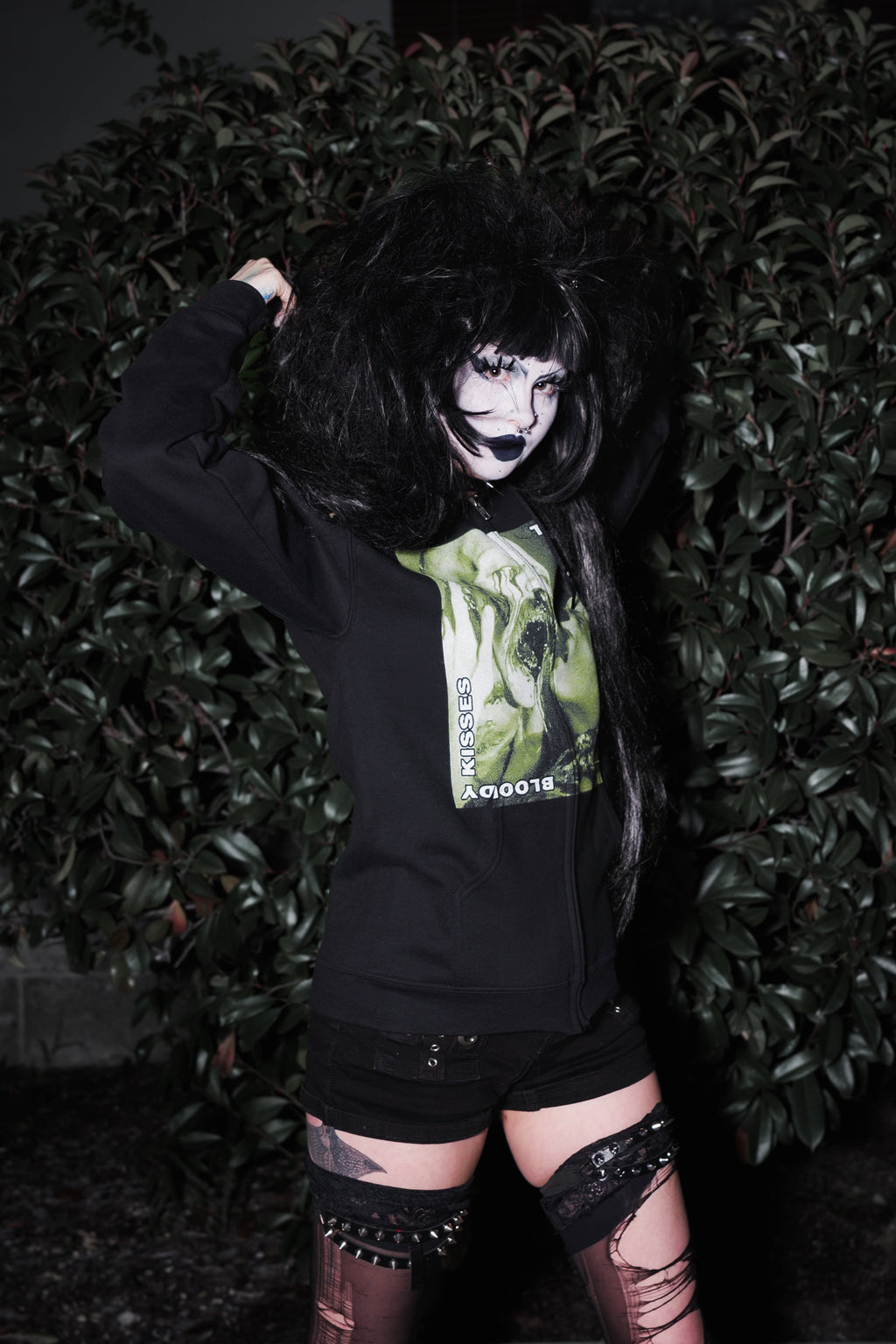 Vera's Eyecandy Bloody Kisses TON Band Zipped Unisex Hoodie