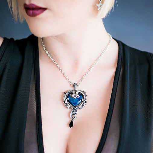 Alchemy Gothic Affaire du Coeur Blue Heart Pendant P792