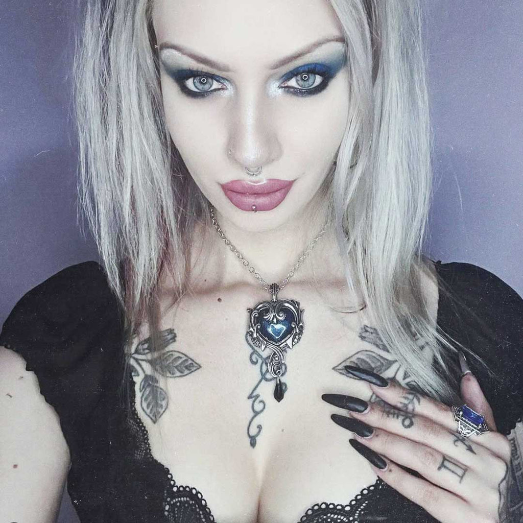 Alchemy Gothic Affaire du Coeur Blue Heart Pendant P792