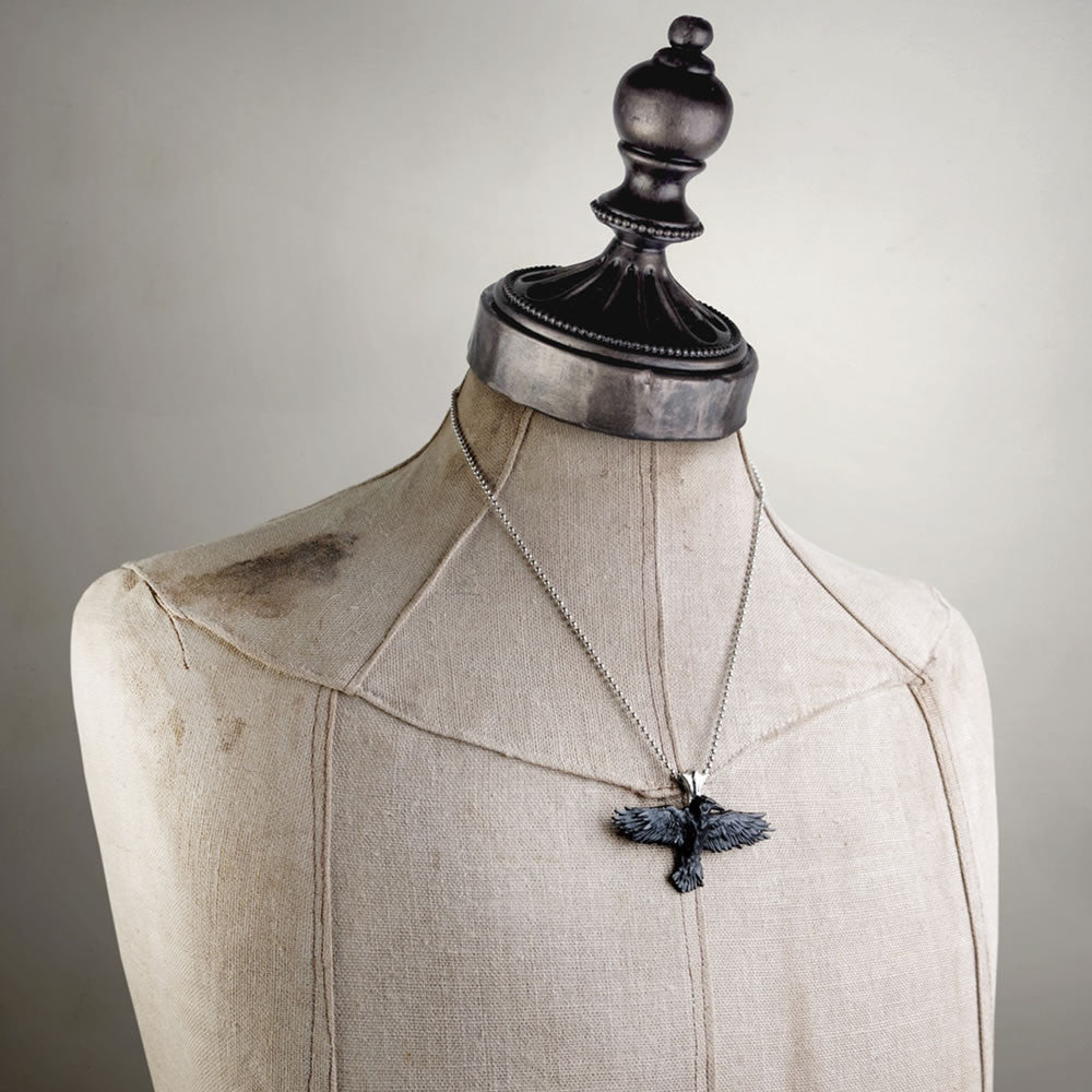 Alchemy Gothic Black Raven Pendant P193