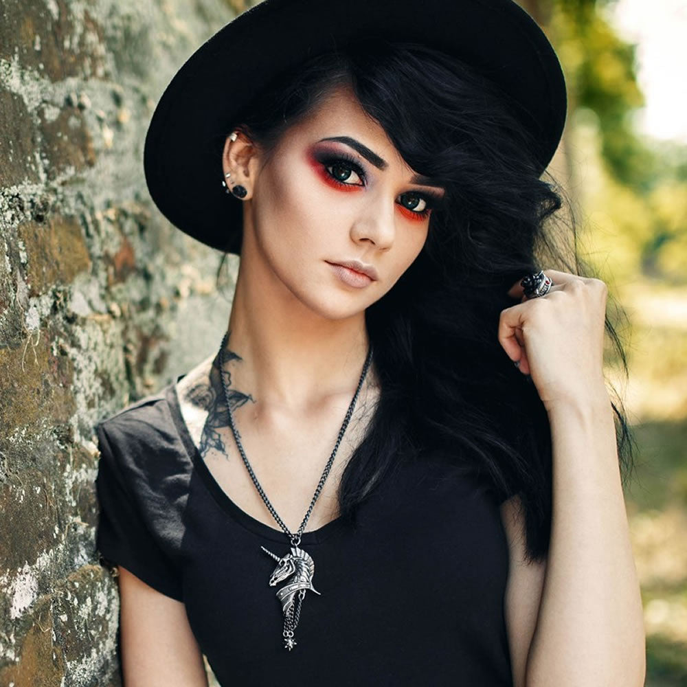 Alchemy Gothic Geistalon Armored Unicorn Skull Pendant P751