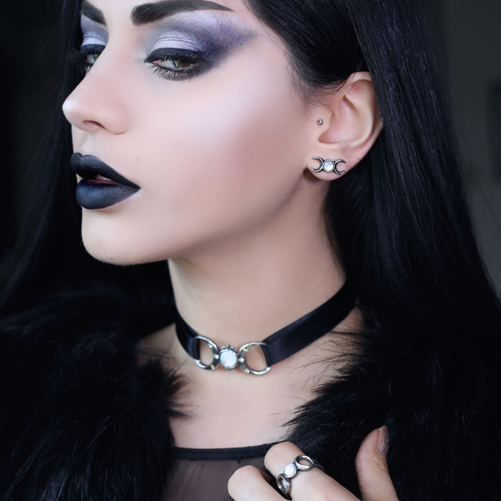 Alchemy Gothic Triple Goddess Ribbon Choker P810