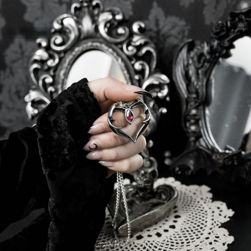 Alchemy Gothic Batheart Heart Red Crystal Pendant P900