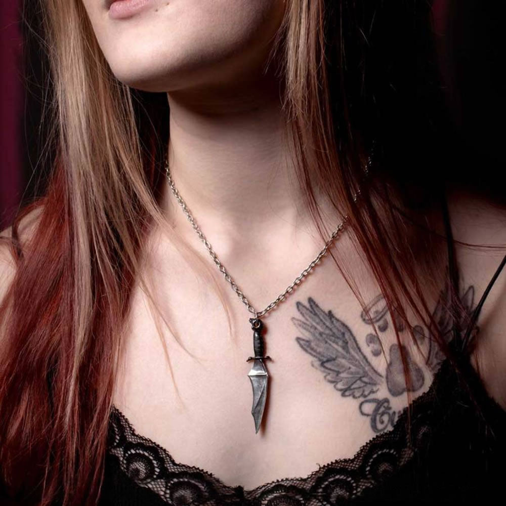 Alchemy Gothic Vampyre Knife Pendant P965