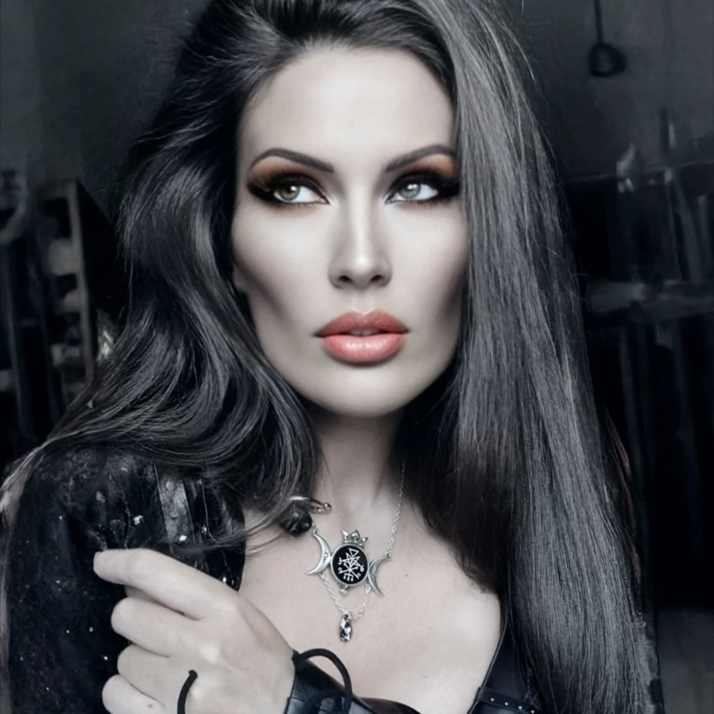 Alchemy Gothic Wycca Queen Moons Pendant P969