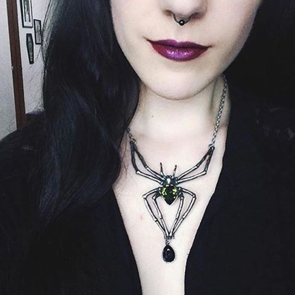 Alchemy Gothic Emerald Venom Spider Pendant Necklace P432