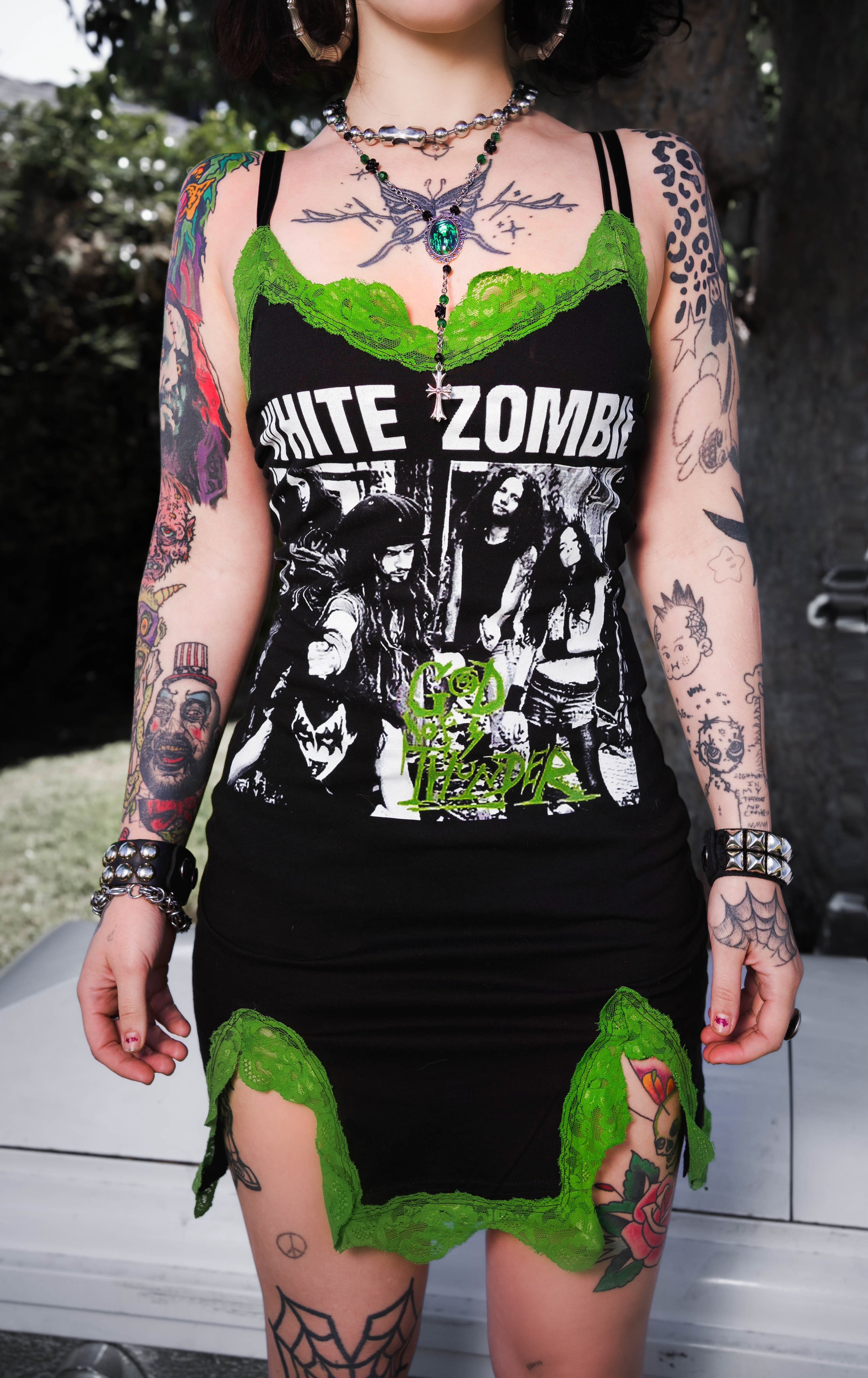 Vera's Eyecandy White Zombie Slit Lace Dress